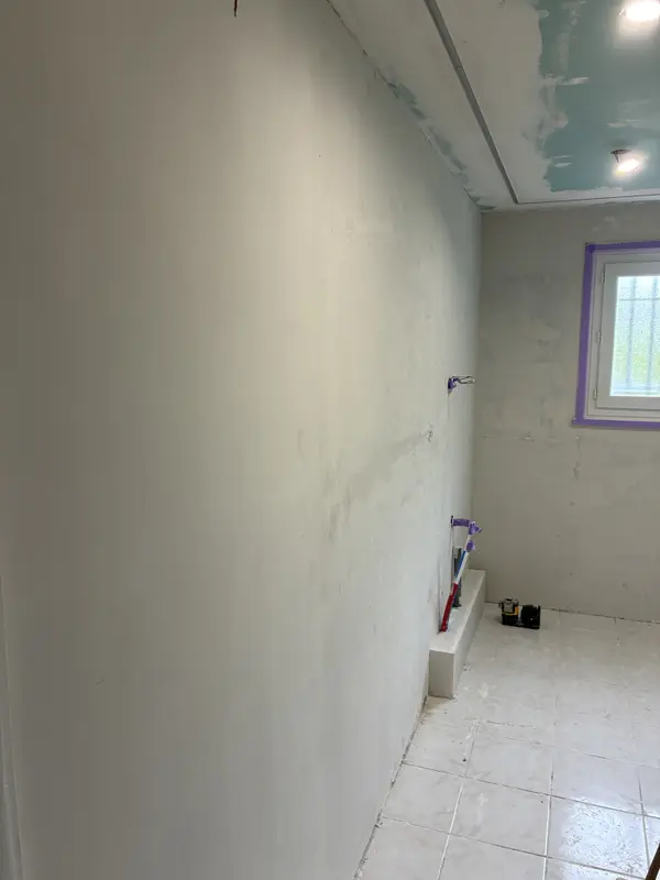 Ratissage du mur phase 2