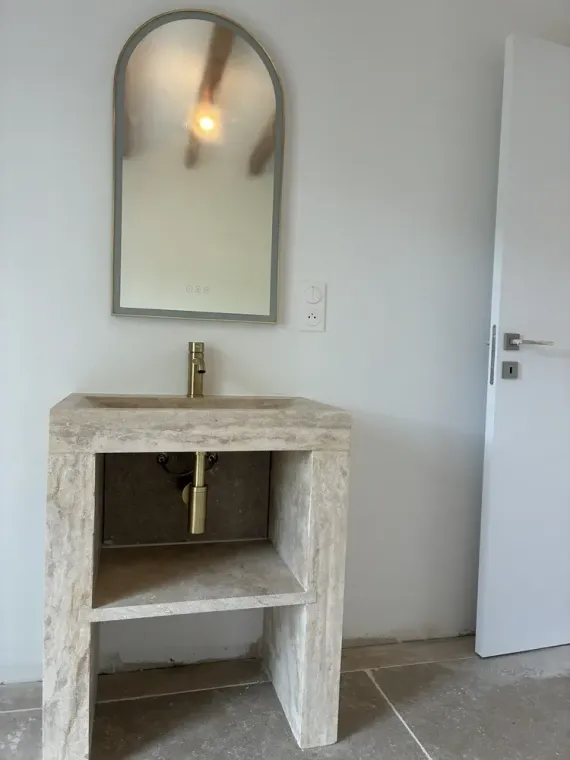 Différence entre peinture pro et grand public, Belley, AINPACT'RÉNOV