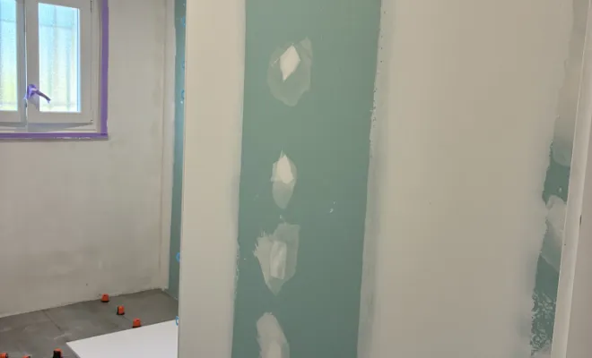 Les joints entre plaques de placo.