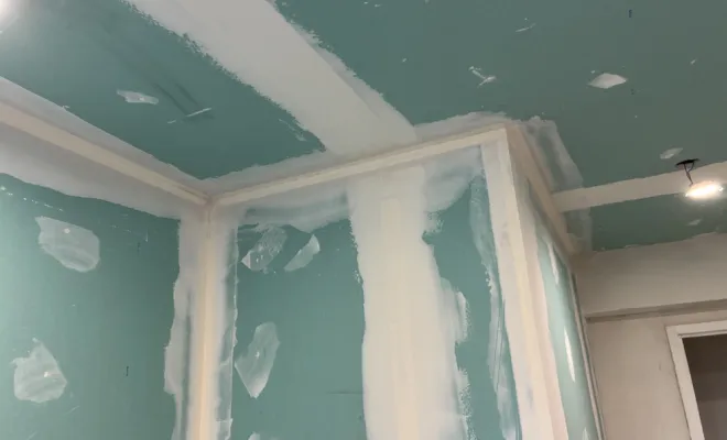 Rénovation en placo ba13 hydro des murs et plafonds de l'espace douche 